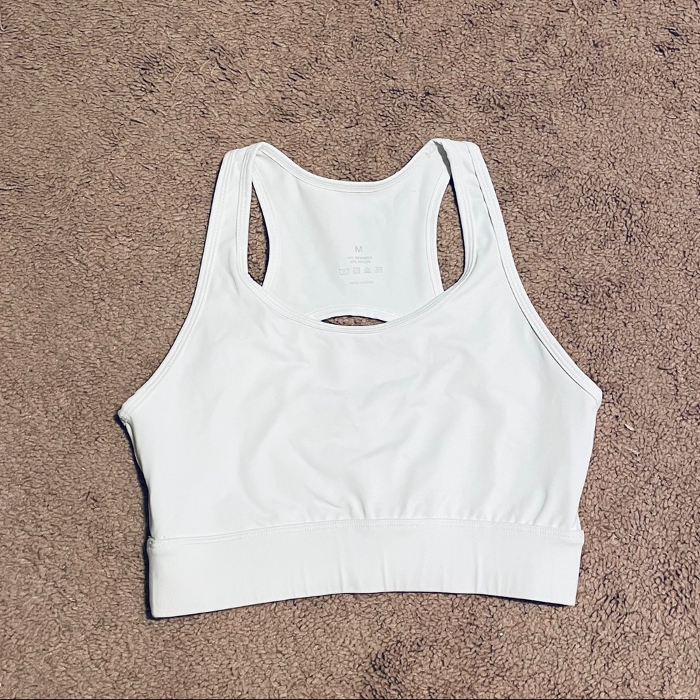 Sold Out NVGTN White Performance Bra sz Sm - Picture 2 of 4